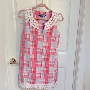 💕🩵 Vineyard Vines Harbor Madras Crochet Lace Trim Shift Dress Size 2